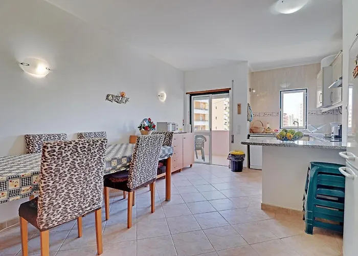 Da Rocha 1 With Pool By Homing *